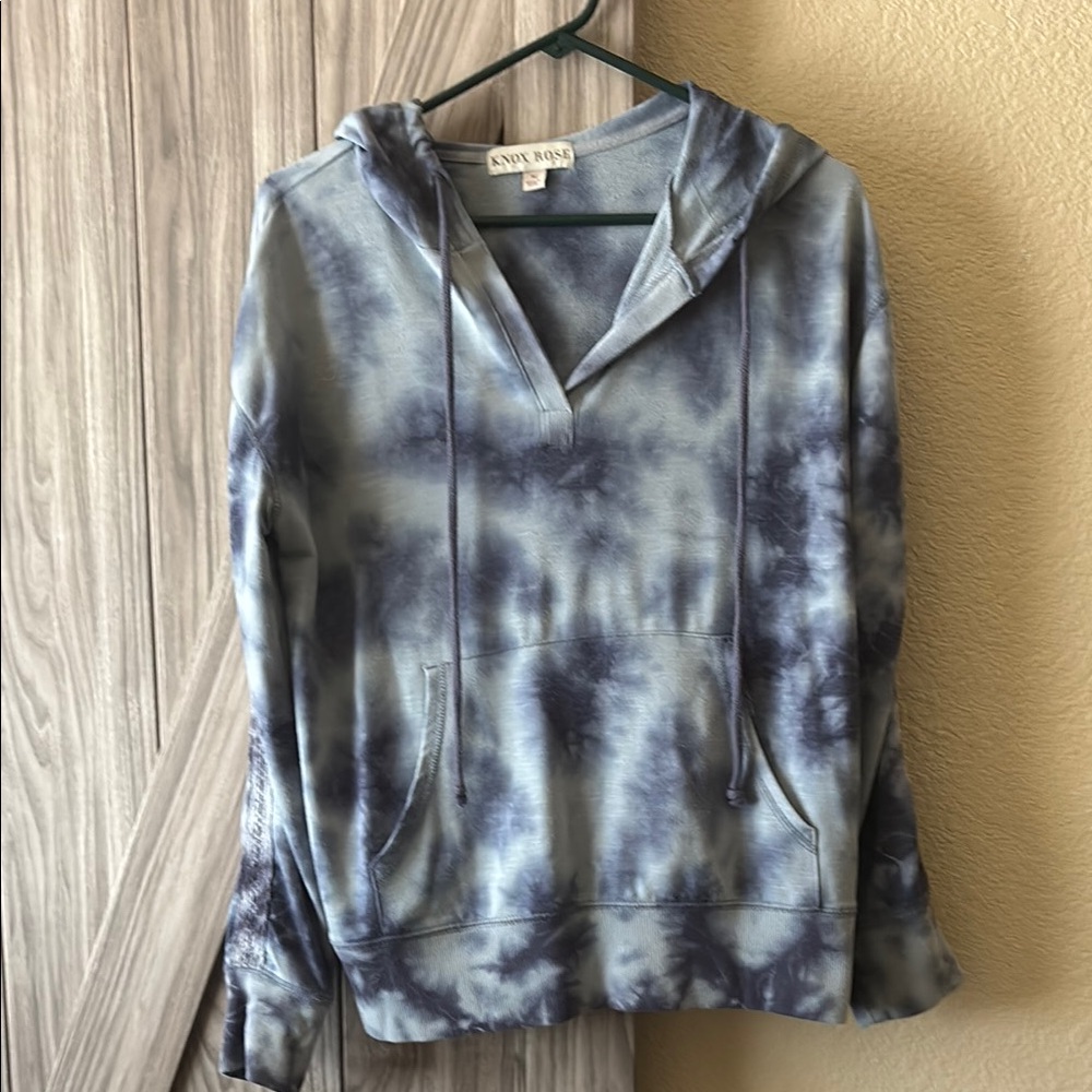 🌺⭐2/$25⭐Knox Rose Blue Oversized Long Sleeve Sweatshirt